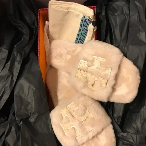 Tory Burch Double T Shearling Slide - Picture 2 of 3